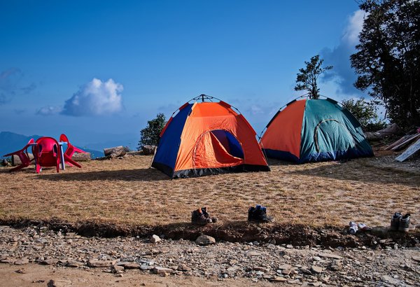 A quel tarif s'élève la nuitée dans le camping Alpe d'Huez?