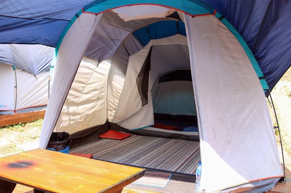 Pourquoi choisir Hyeres comme destination pour le camping?